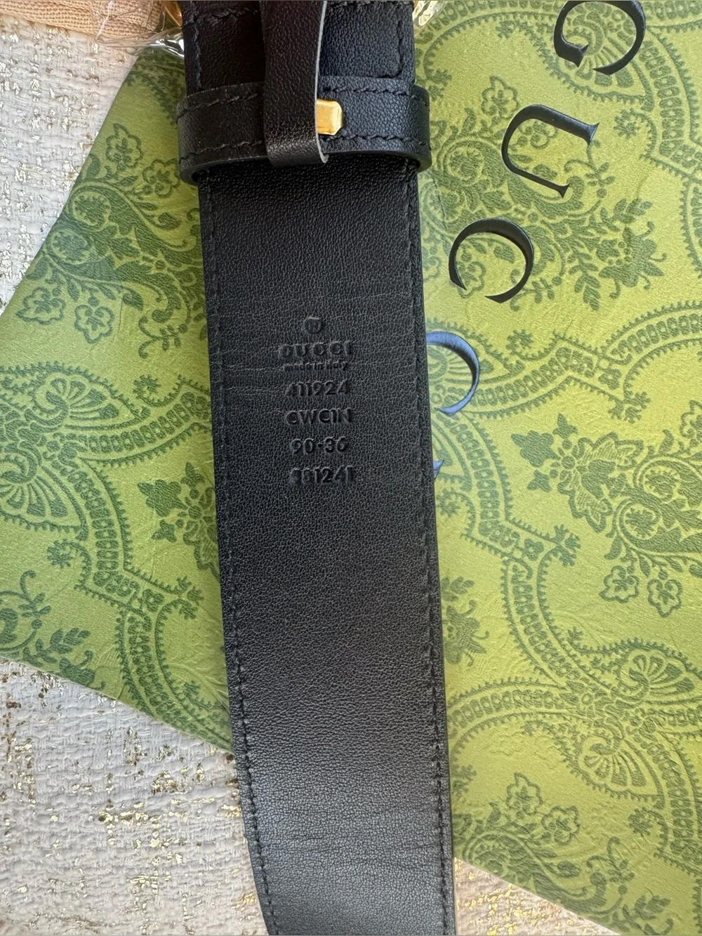 Gucci Black Leather Belt with Gold Double G Buckle Size 90